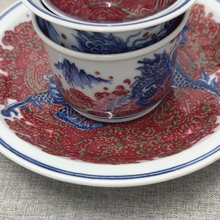 米***月景德镇陶瓷釉里红