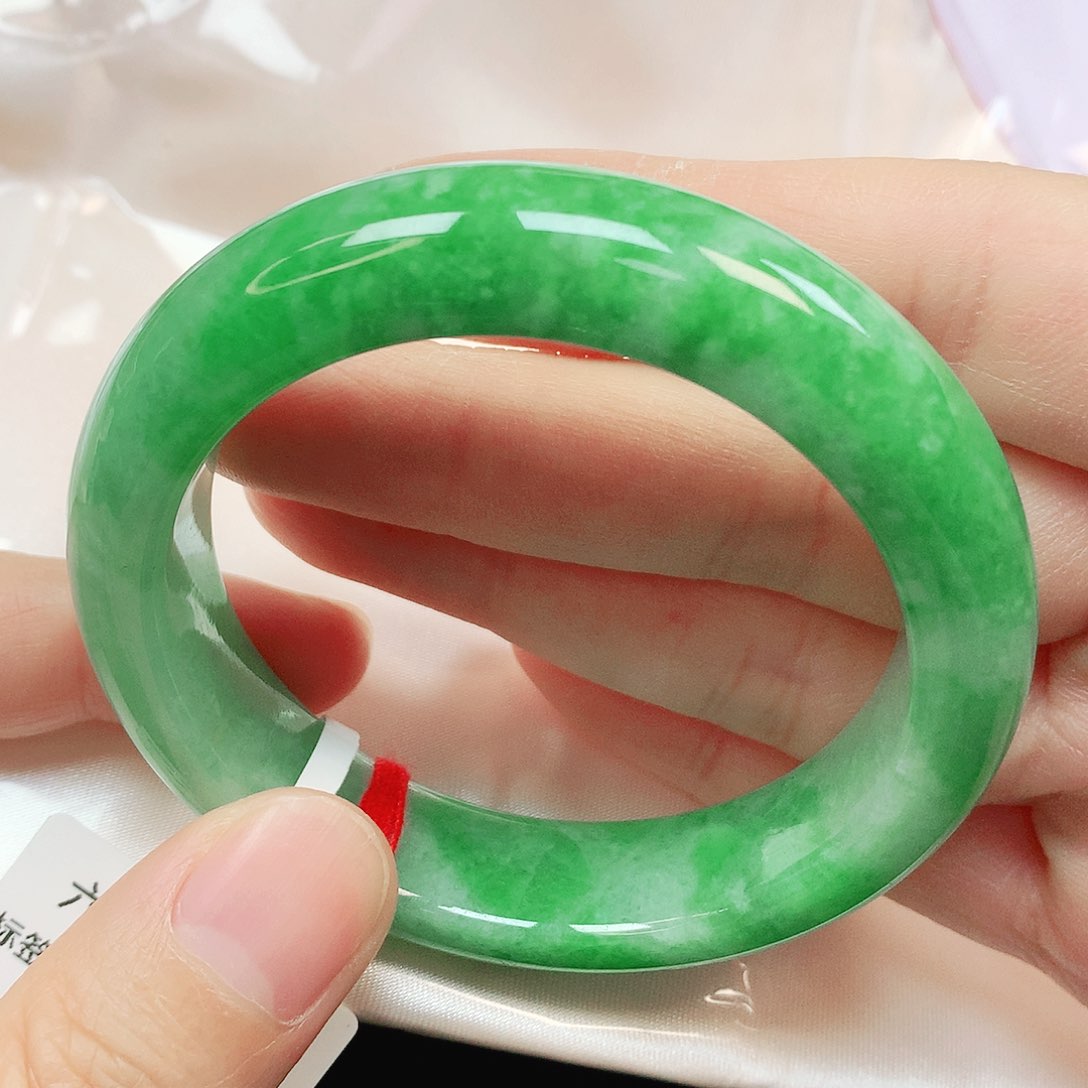 未镶嵌手镯翡翠抖音1号