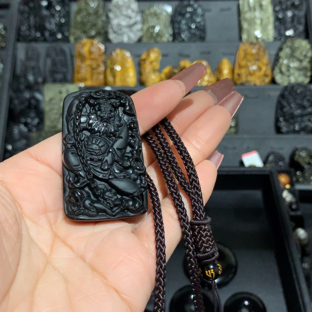 黑曜岩吊坠(赠链)未镶嵌无*?