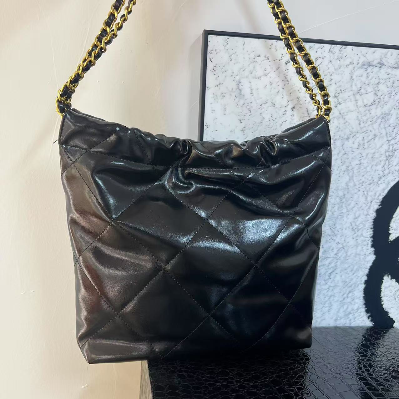 HM481 C25新款黑色垃圾袋单肩斜挎包-1