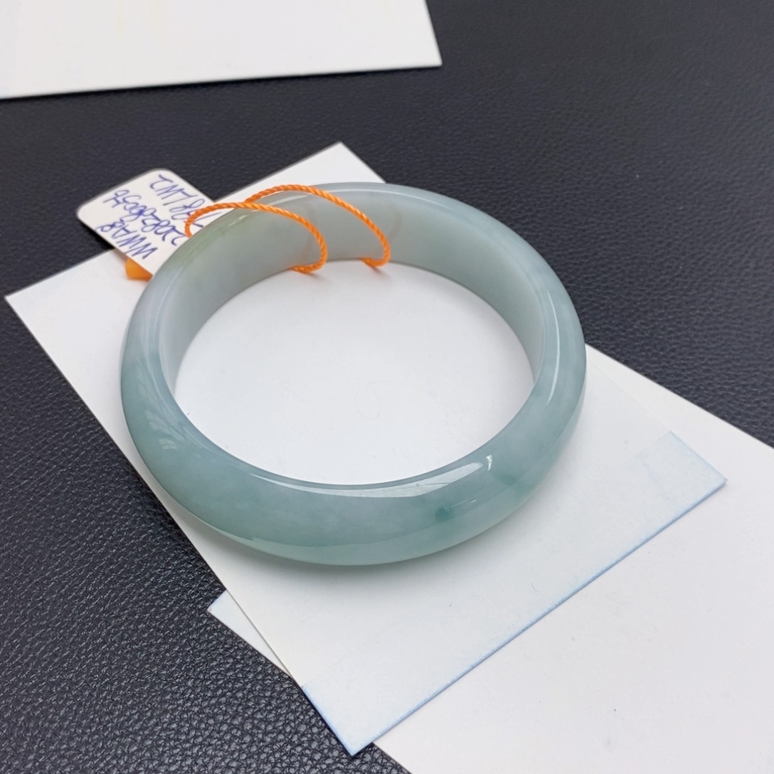 翡翠手镯未镶嵌向*葵111111111111111