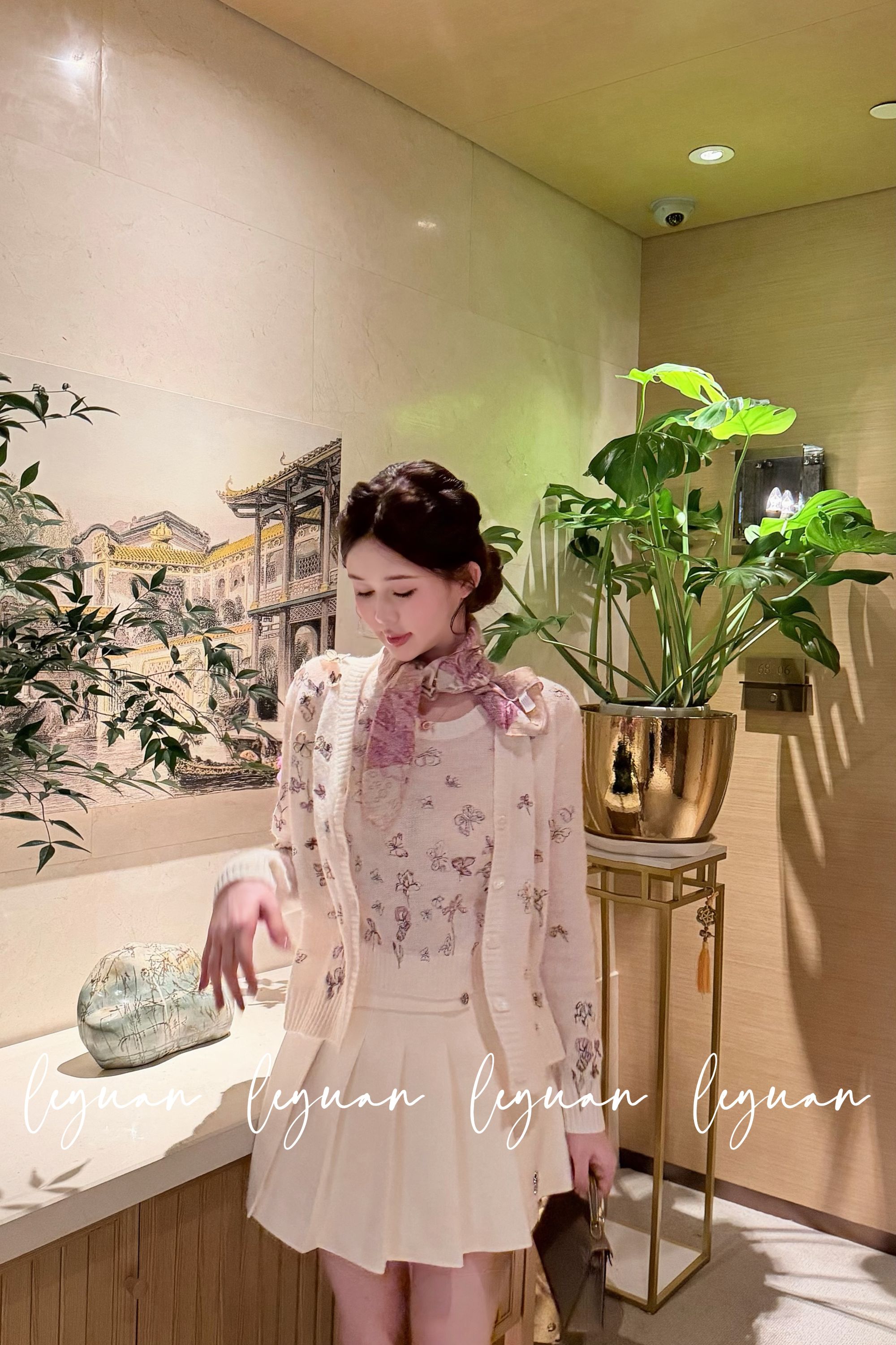 【粉墨蝴蝶】LEYUAN·新款植物花卉蝴蝶刺绣长袖针织开衫.无袖背心女