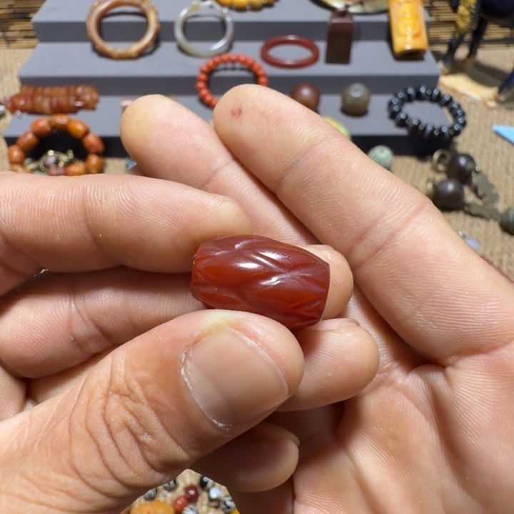 通***中玛瑙/玉髓未镶嵌手链