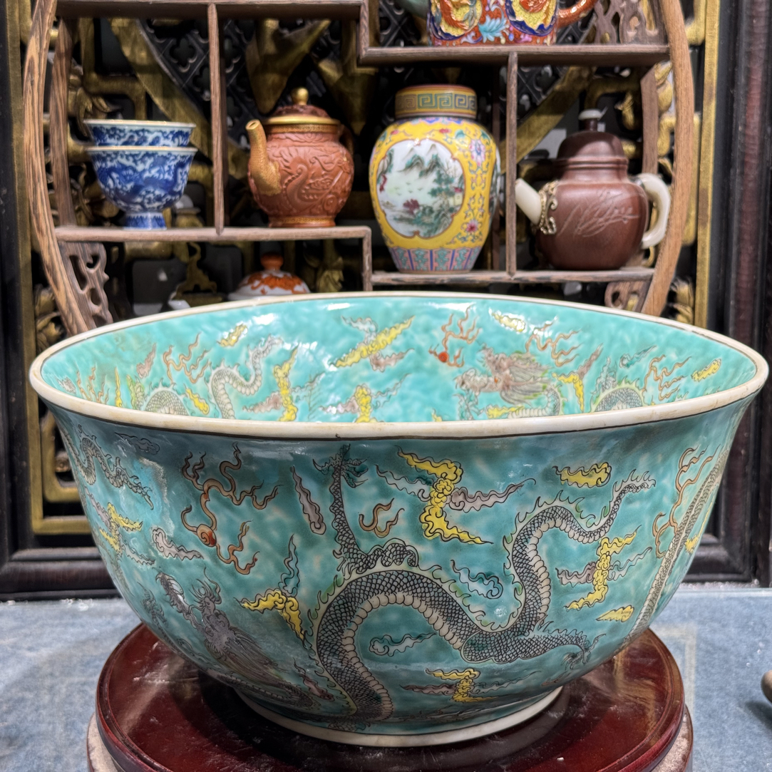 粉彩祥云龙纹大海碗