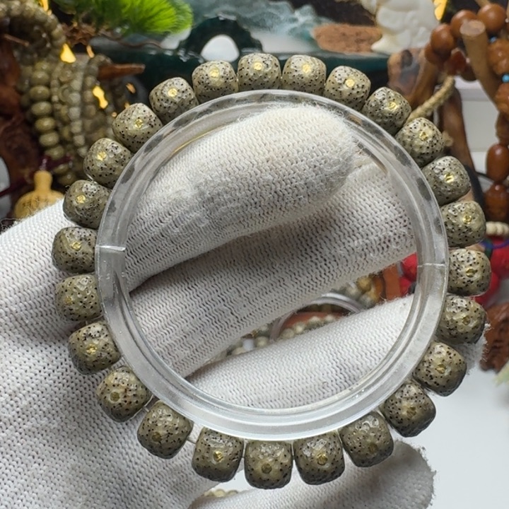 星月菩提手串9号车尺寸9.8石玉满钉龙鳞单圈