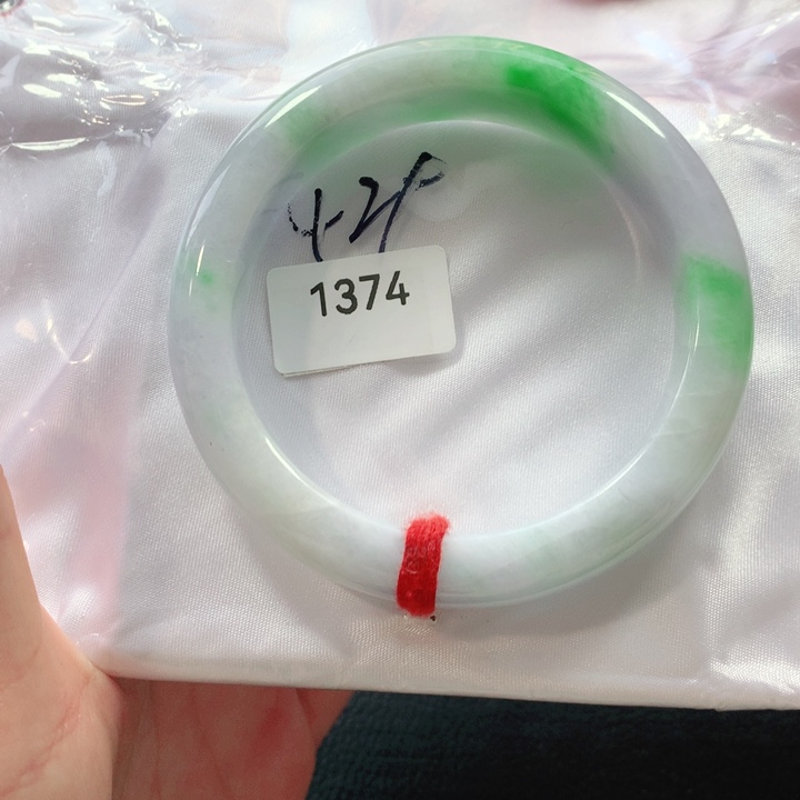 翡翠手镯未镶嵌天然翡翠手镯01