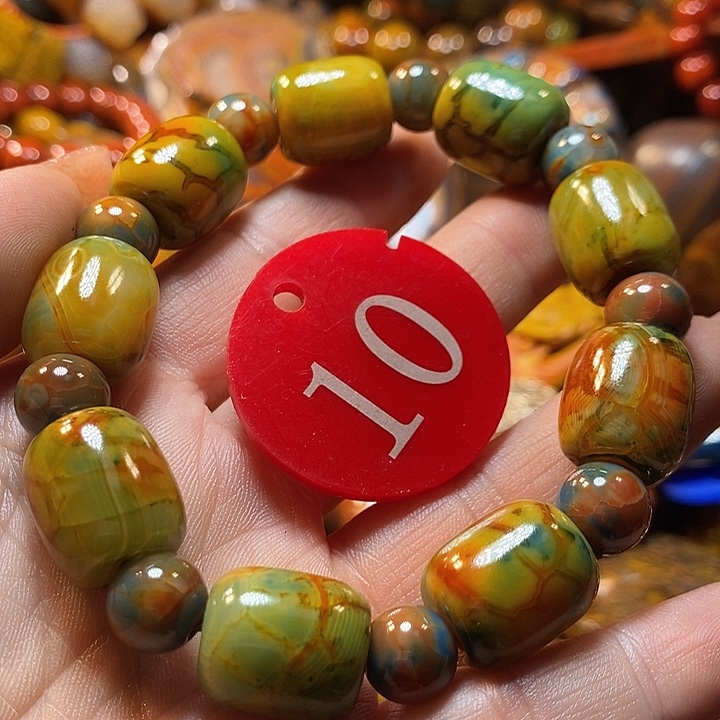 莫***r玛瑙/玉髓未镶嵌手链