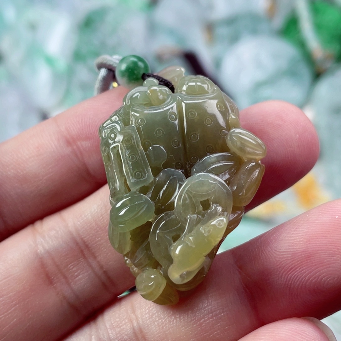 翡翠未镶嵌吊坠(不含链)
