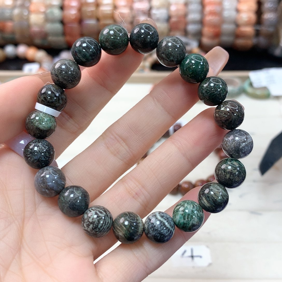 硅化珊瑚（珊瑚玉）手链未镶嵌今**夕246