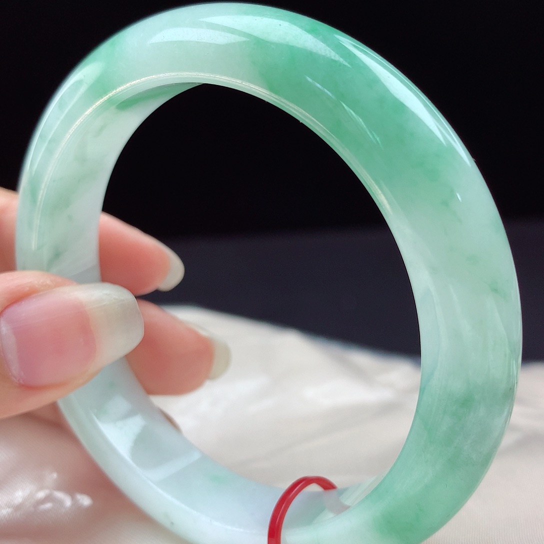 未镶嵌手镯翡翠96814，