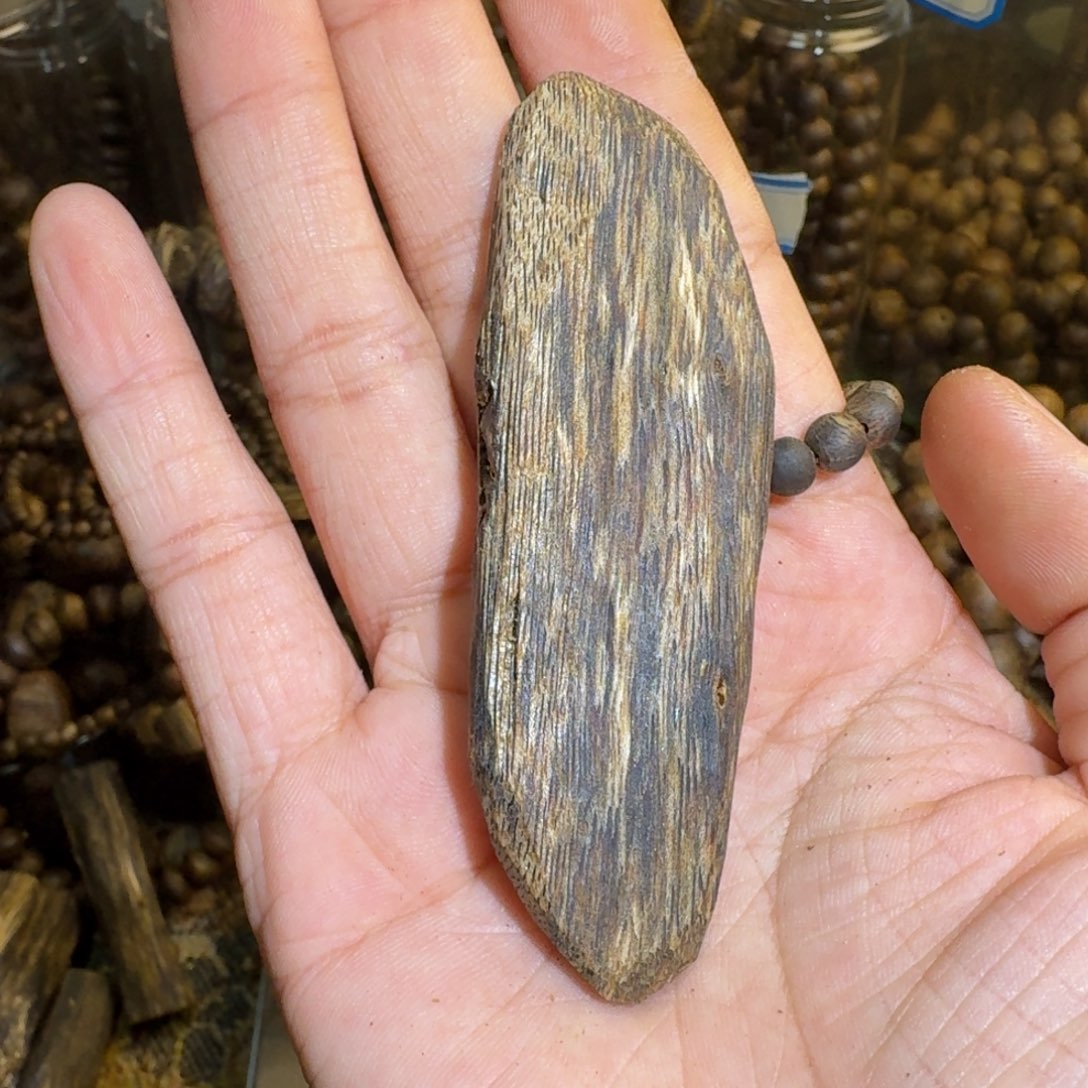 沉香沉香碎屑海南乌身老料12克料子