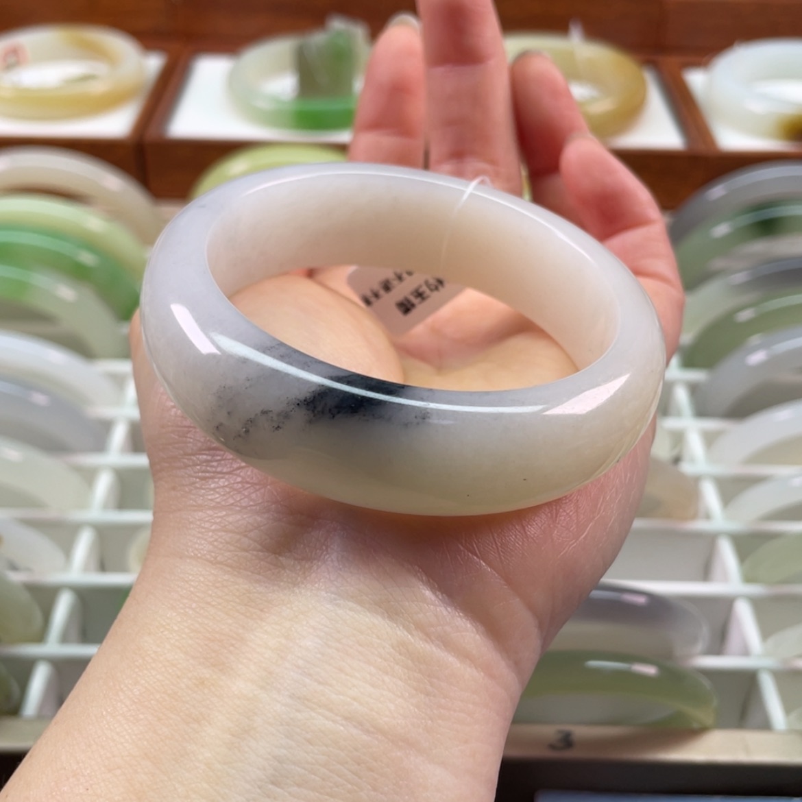 【闪购商品】和田玉手镯未镶嵌