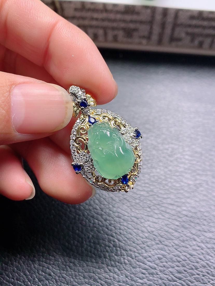 天然A货翡翠冰种貔貅吊坠多样性发一气质时尚宝宝雕刻镶嵌精美