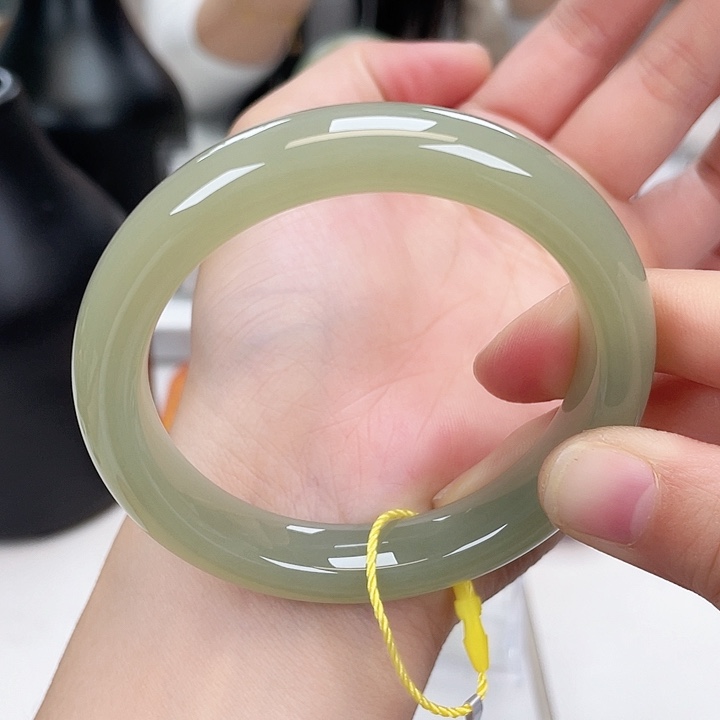 和田玉手镯5558未镶嵌