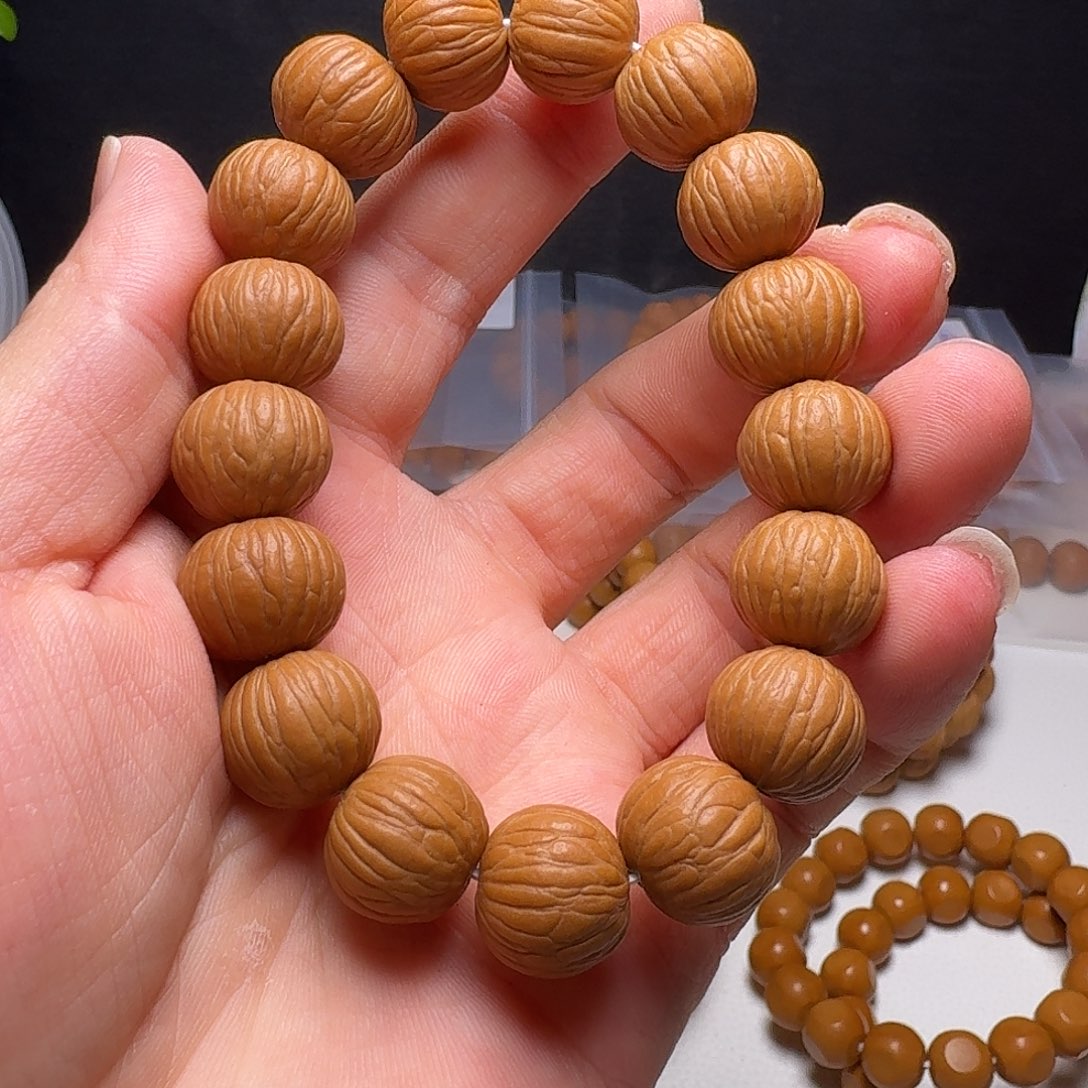 猴头核桃吊坠土豪