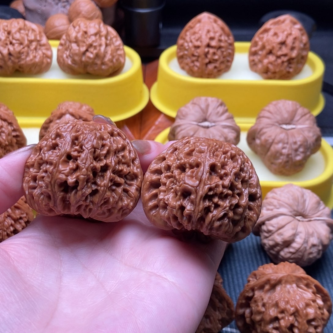 文玩核桃把件球疆