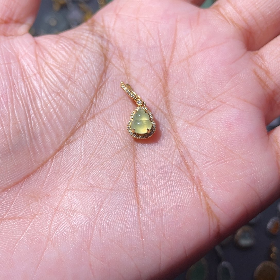 吊坠(不含链)18K金镶嵌翡翠