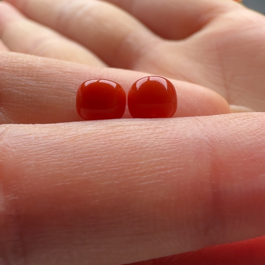 南红玛瑙未镶嵌老型对珠6*4.9