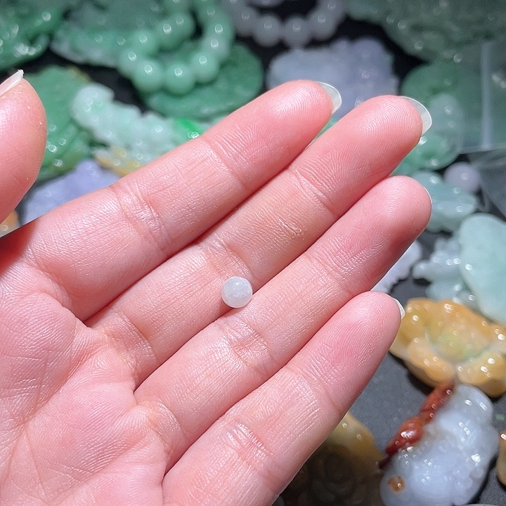 颈饰未镶嵌翡翠闲*?天