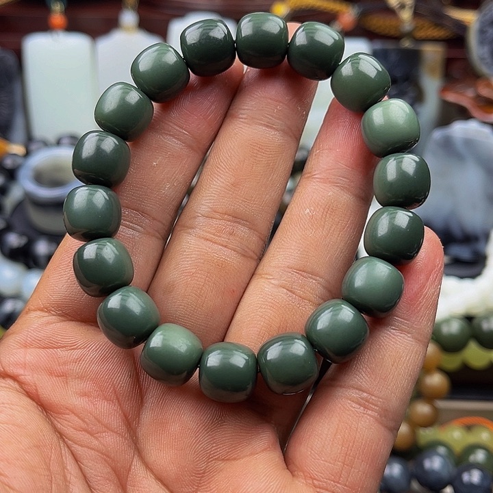 未镶嵌手串和田玉湛***笑