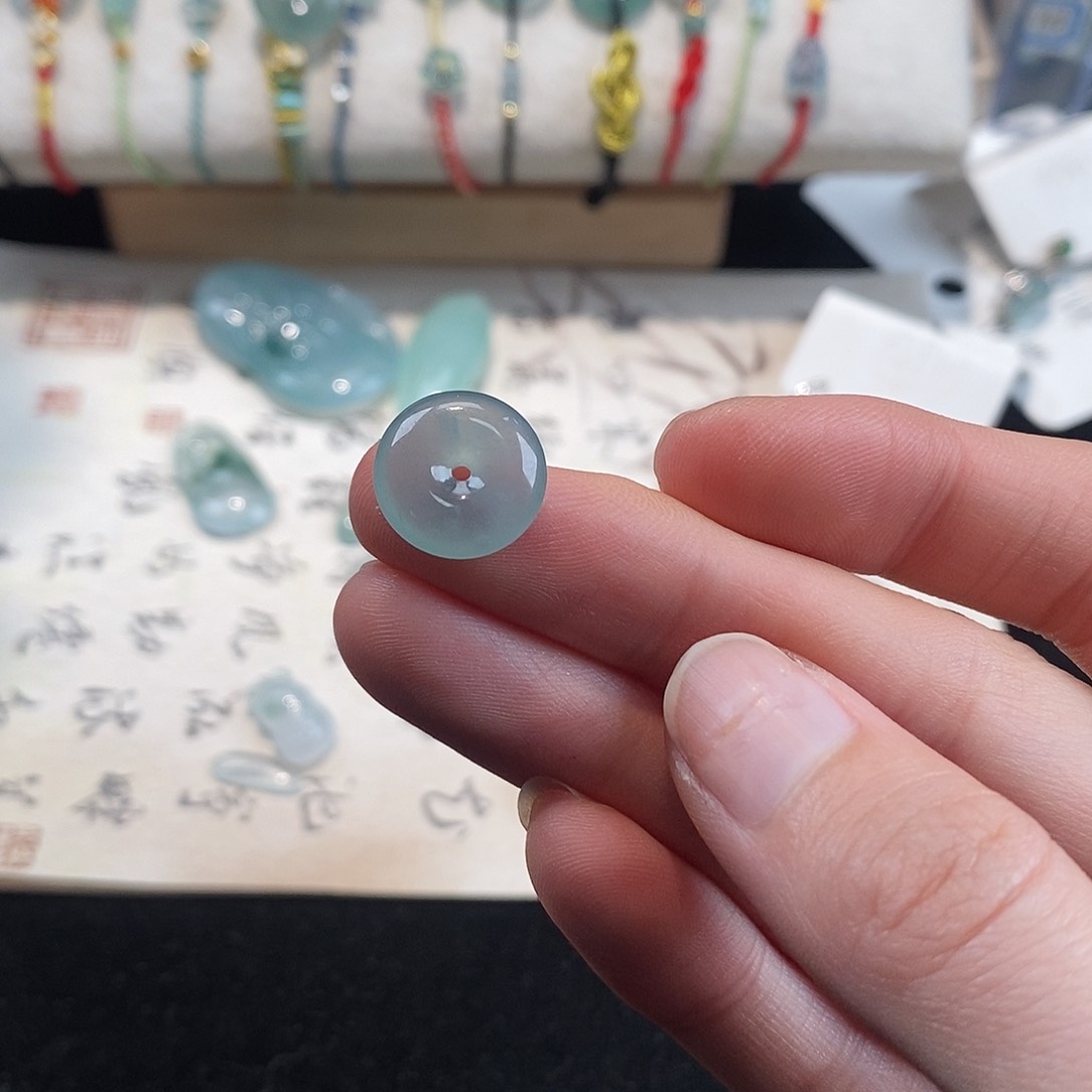 翡翠颈饰未镶嵌柒*一天然翡翠