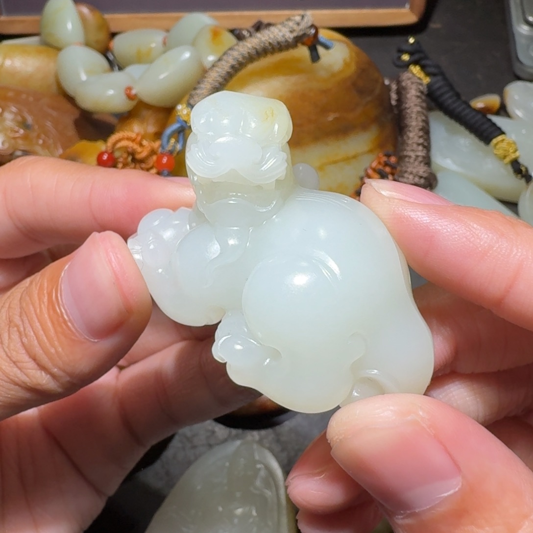 和田玉未镶嵌貔貅