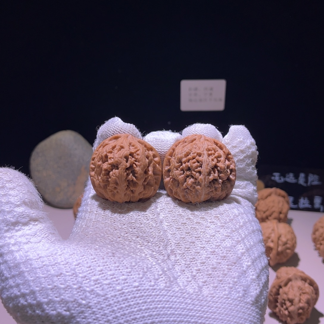 吊坠文玩核桃37小粗筋 刮黄点