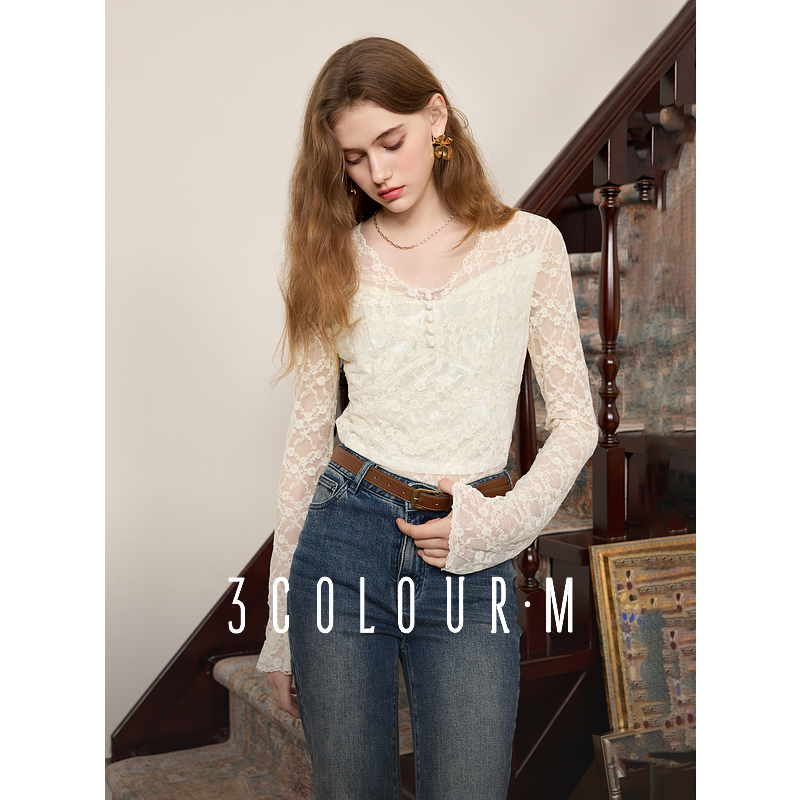 【黛一专属】D401XM111Z00三彩2025春季新款花朵V领喇叭袖小衫dbx