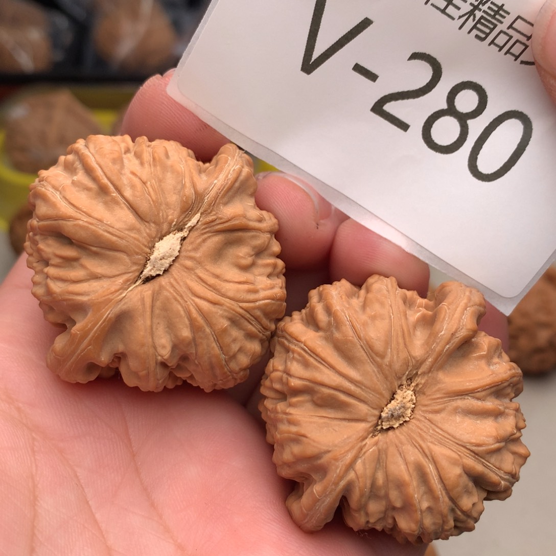 文玩核桃把件43球白…………….