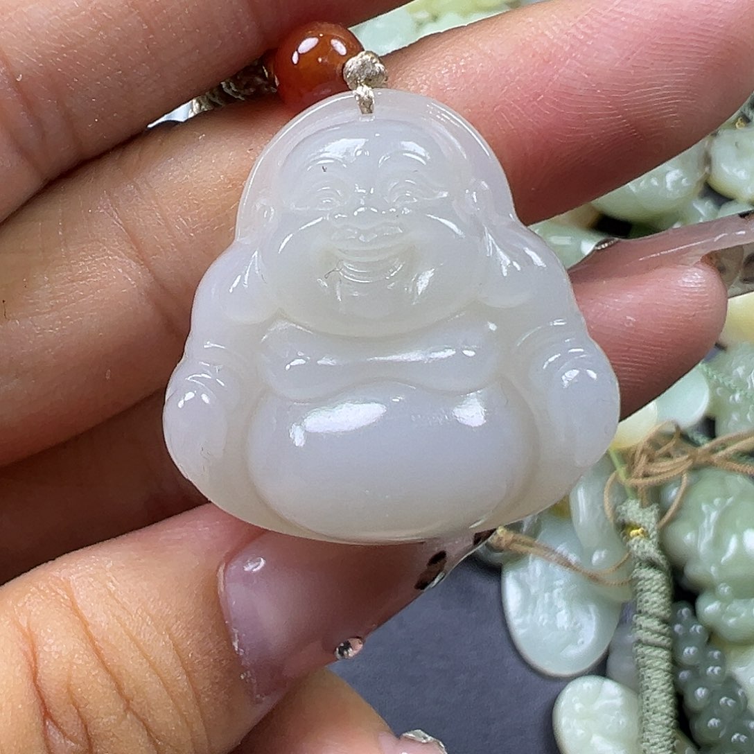 颈饰未镶嵌和田玉微瑕