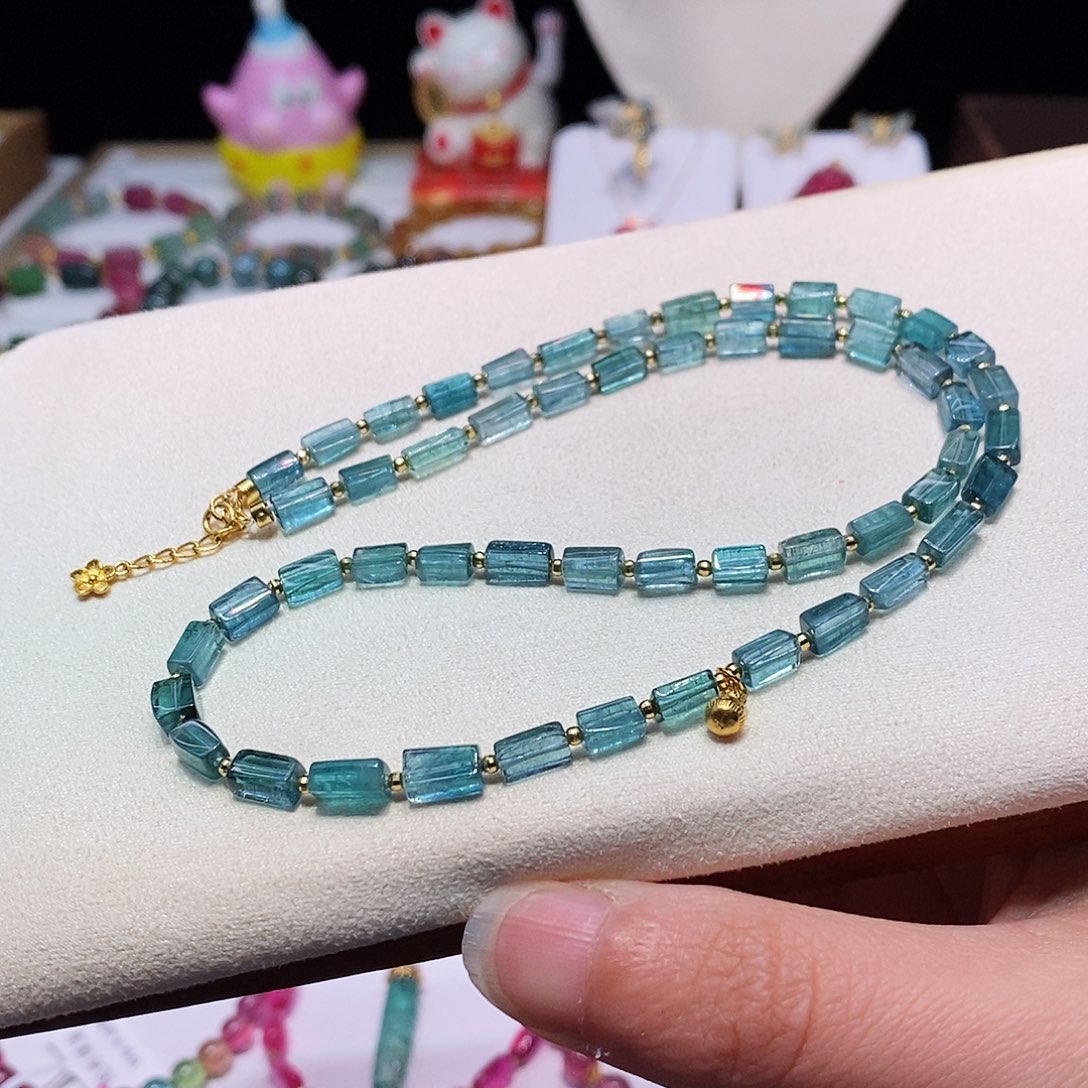 碧玺碧玺项链未镶嵌