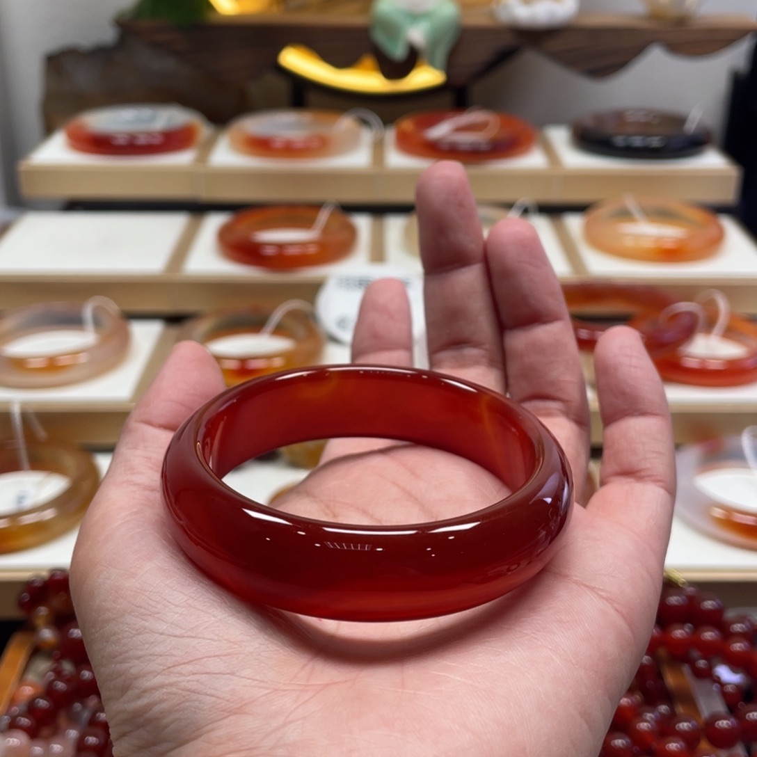 玛瑙/玉髓未镶嵌手镯