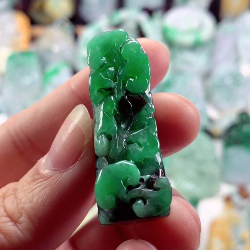 【闪购商品】翡翠吊坠(不含链)未镶嵌