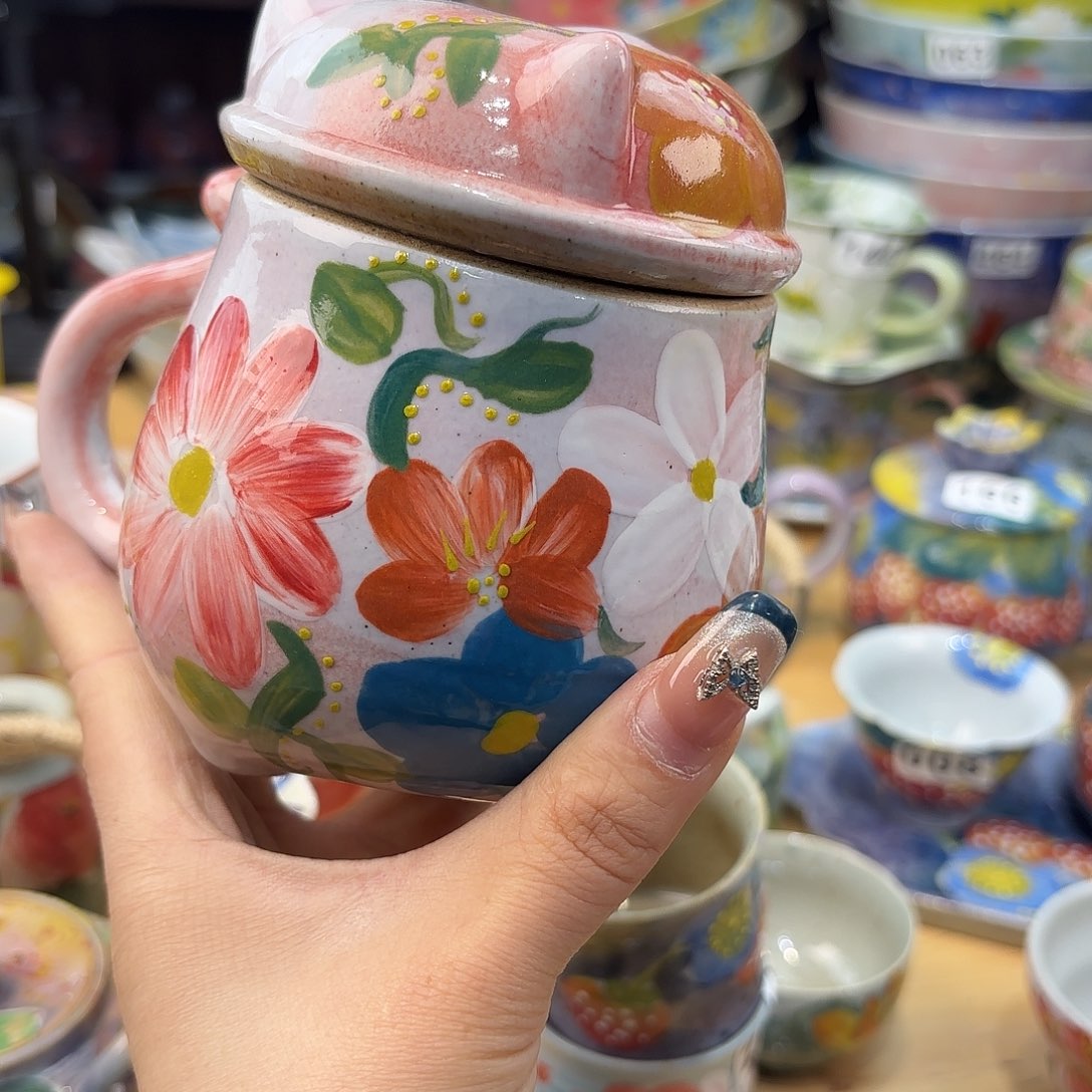 瓷片在这个社会也太无聊咯 