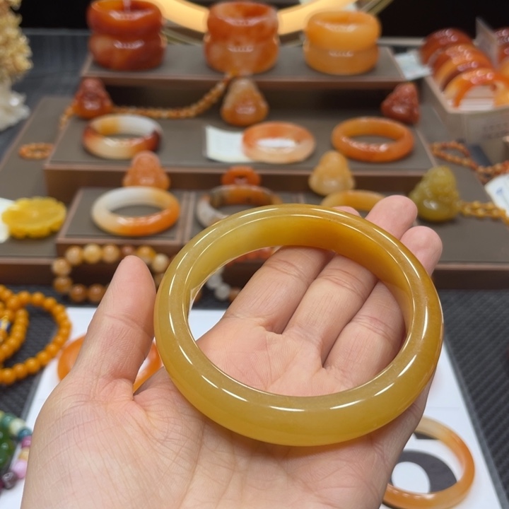 石英质玉（黄龙玉）合金手镯