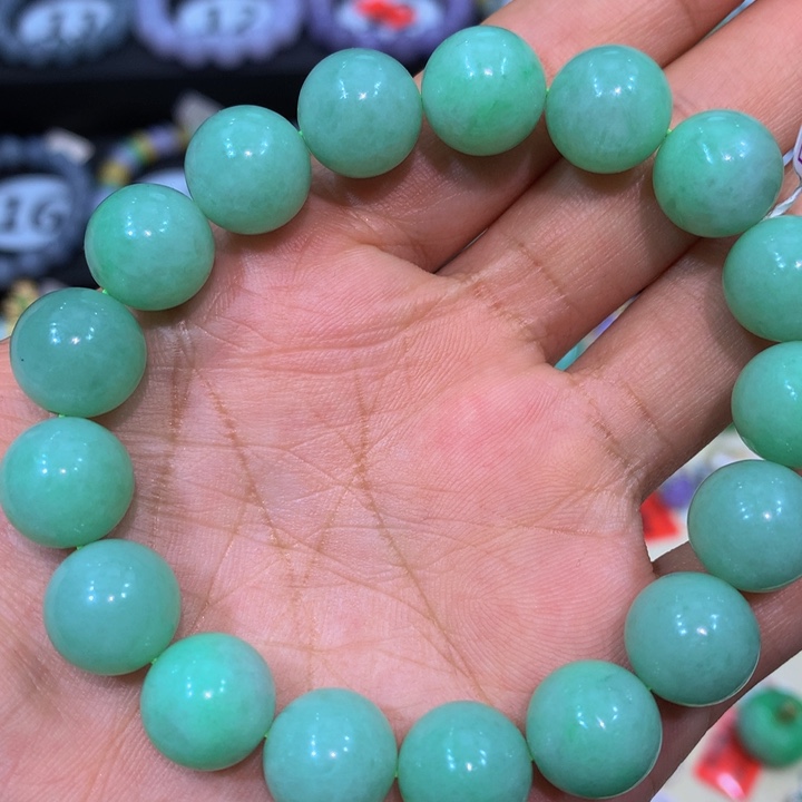 东***1翡翠未镶嵌颈饰翡翠12