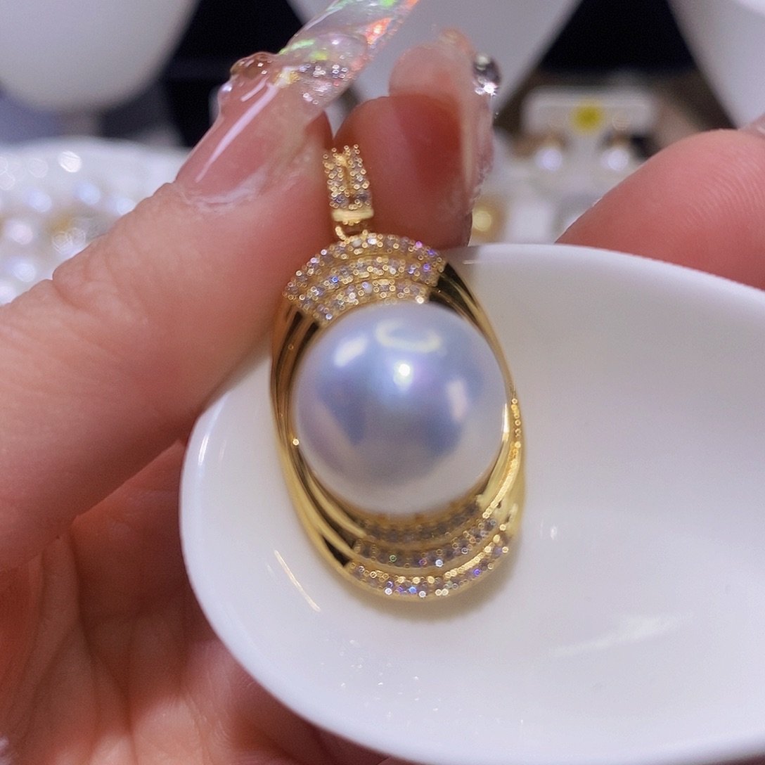 淡水珍珠颈饰合金