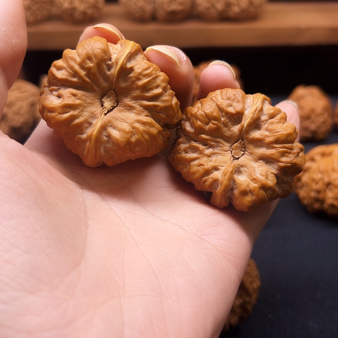 把件核桃蛤蟆头42 46 四开