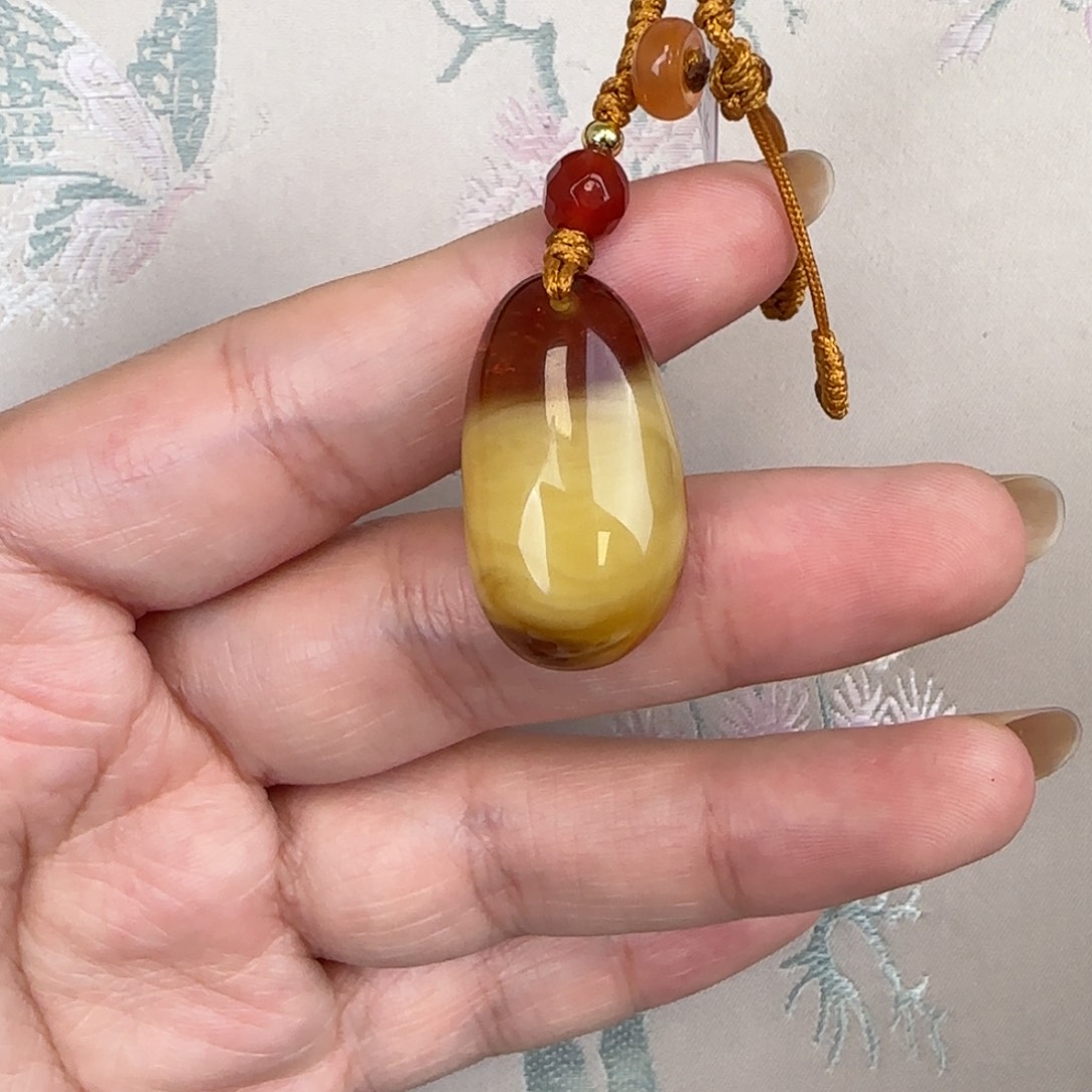 蜜蜡吊坠(赠链)未镶嵌