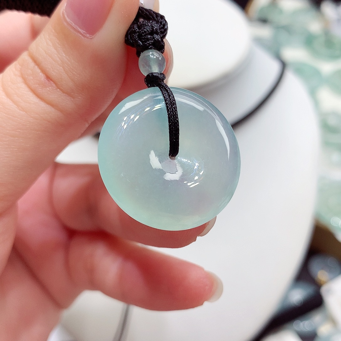 颈饰未镶嵌翡翠翡翠26，23.8/5.4