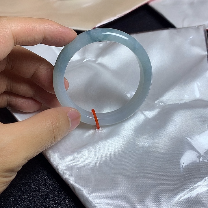 翡翠手镯未镶嵌翡翠55