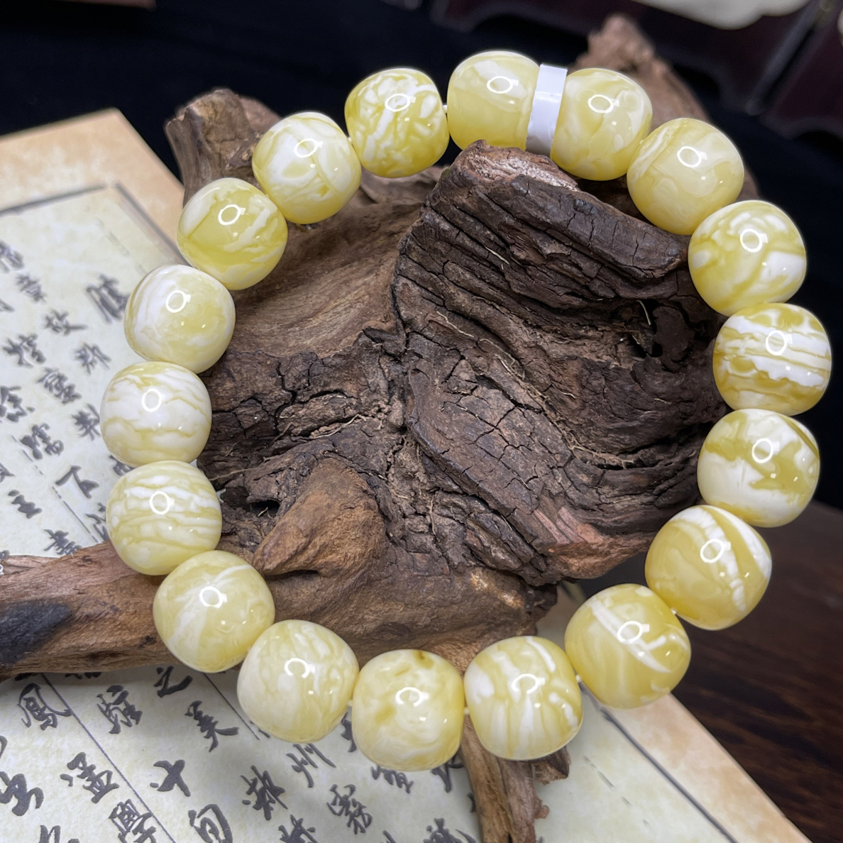 【云川】12mm同料瓷白虎皮妖花蜜蜡老型手串