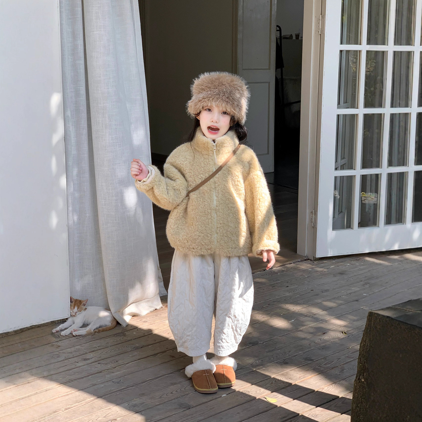 大橙子Studio女童2025冬季洋气奶黄羔羔绒加厚毛毛皮毛一体外套装