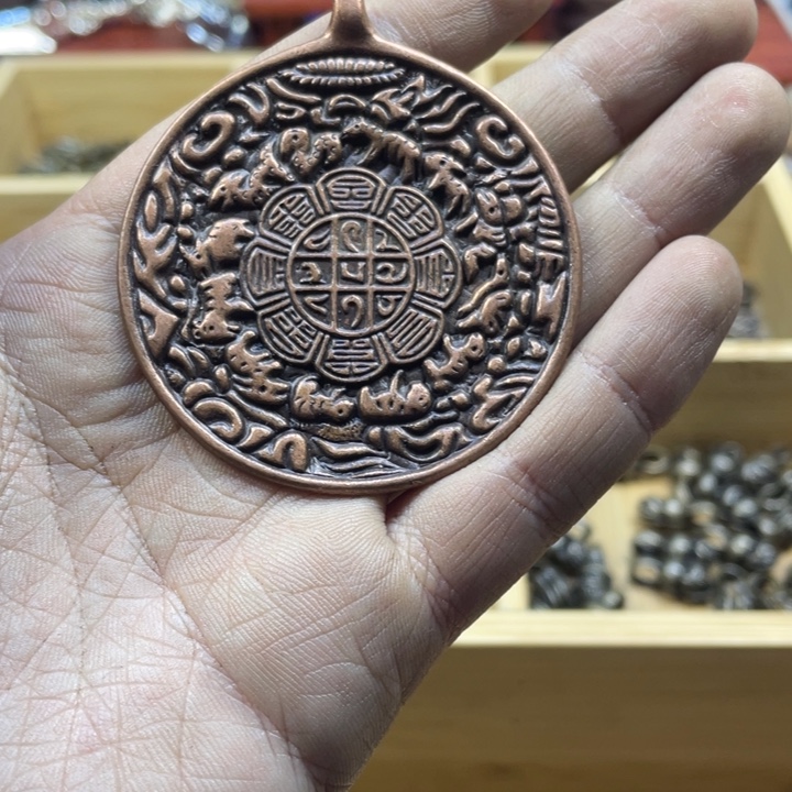 藏传紫利马莲花九宫一个手工翻砂