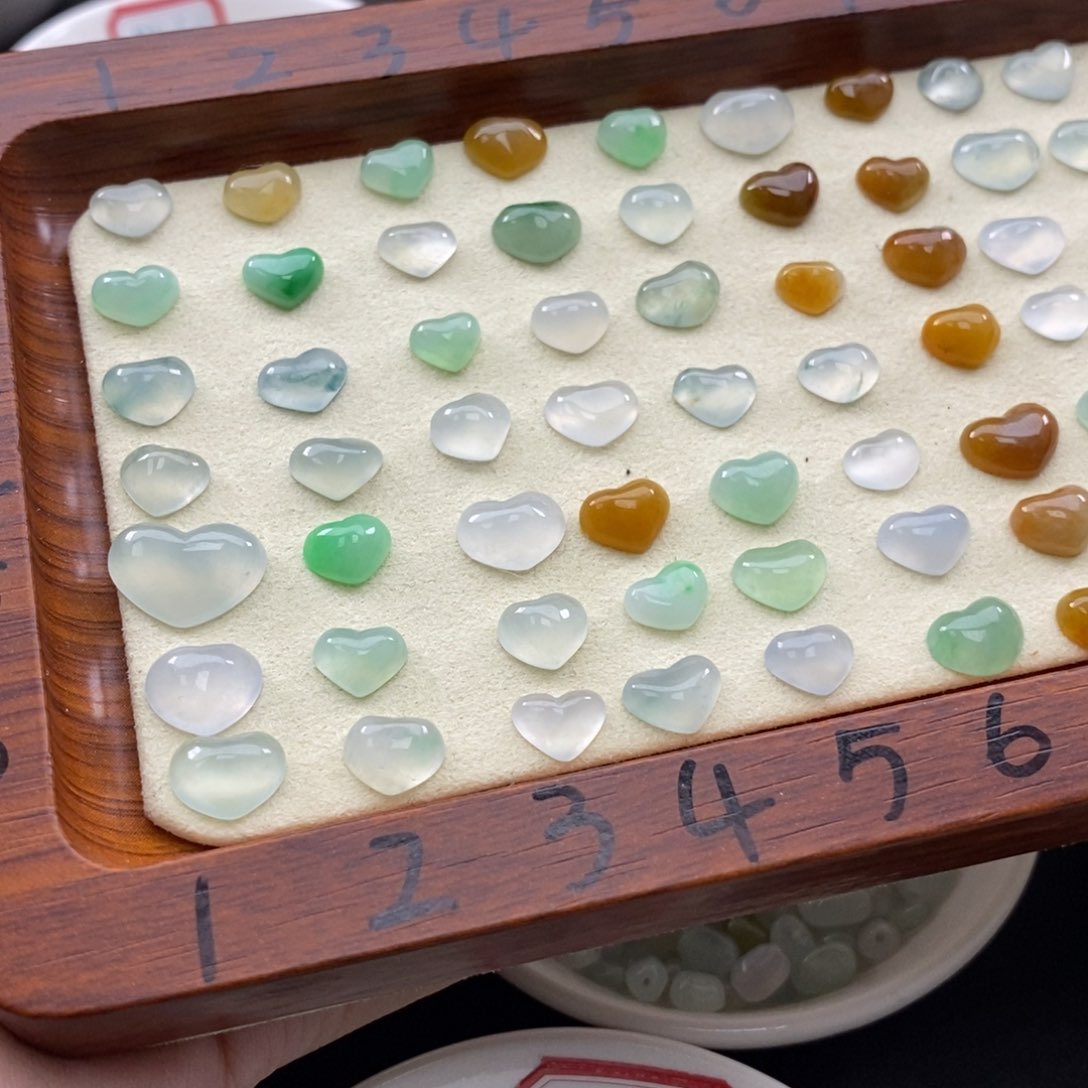 翡翠颈饰未镶嵌60一个可挑