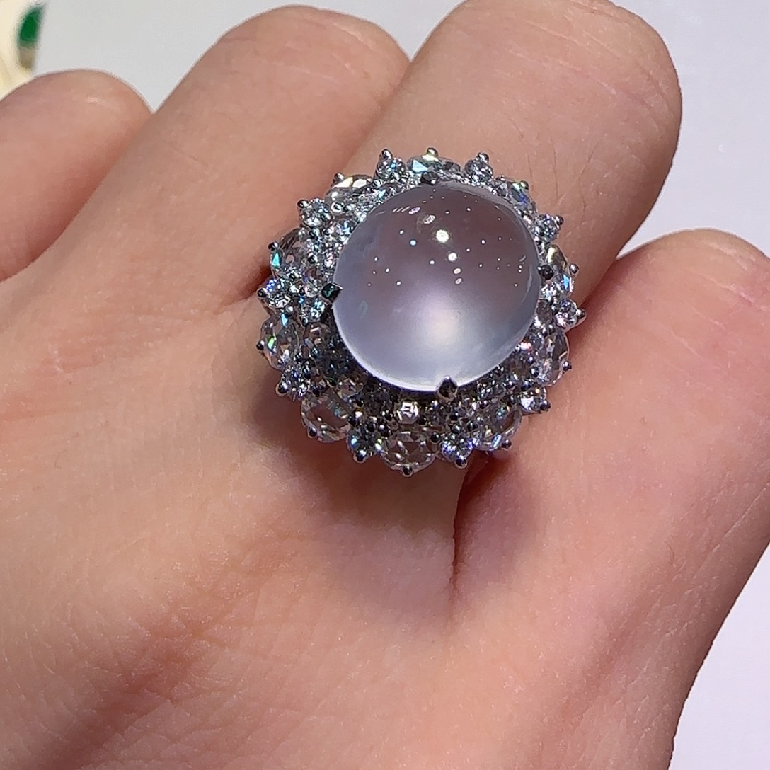 翡翠戒指18K金镶嵌戒指