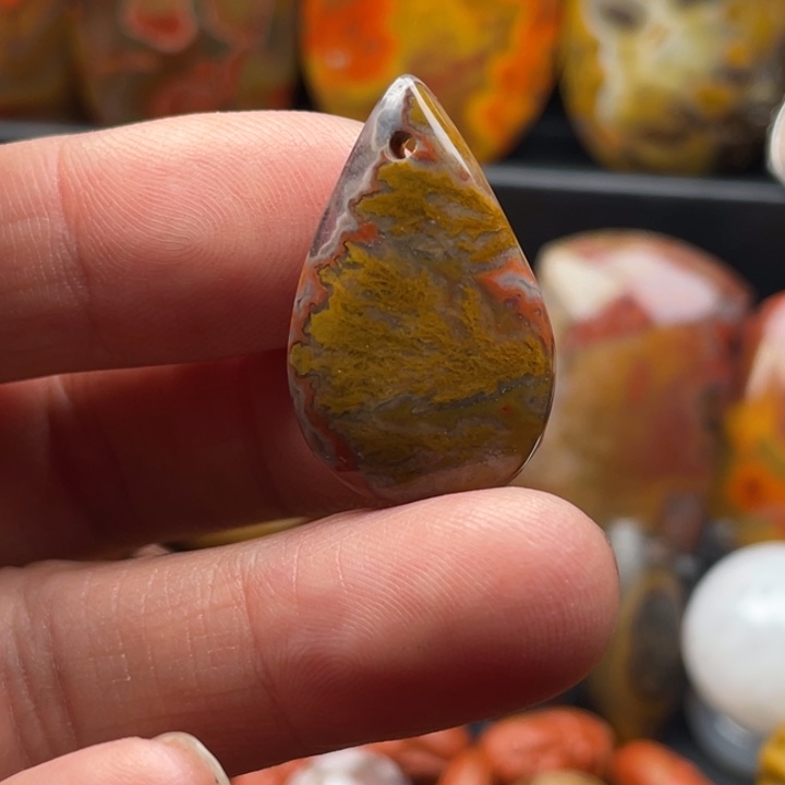 玛瑙/玉髓颈饰合金