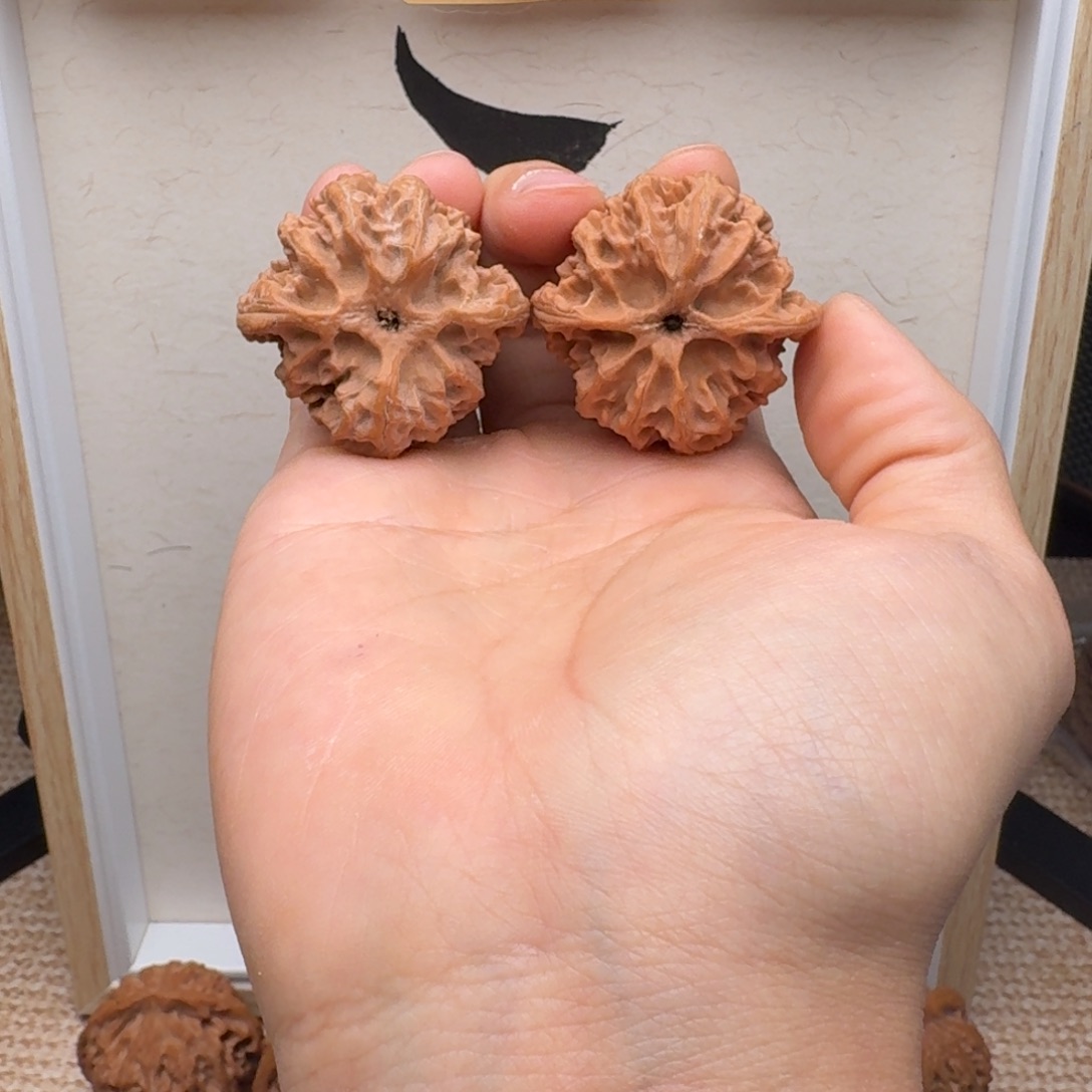 文玩核桃把件4141苹果