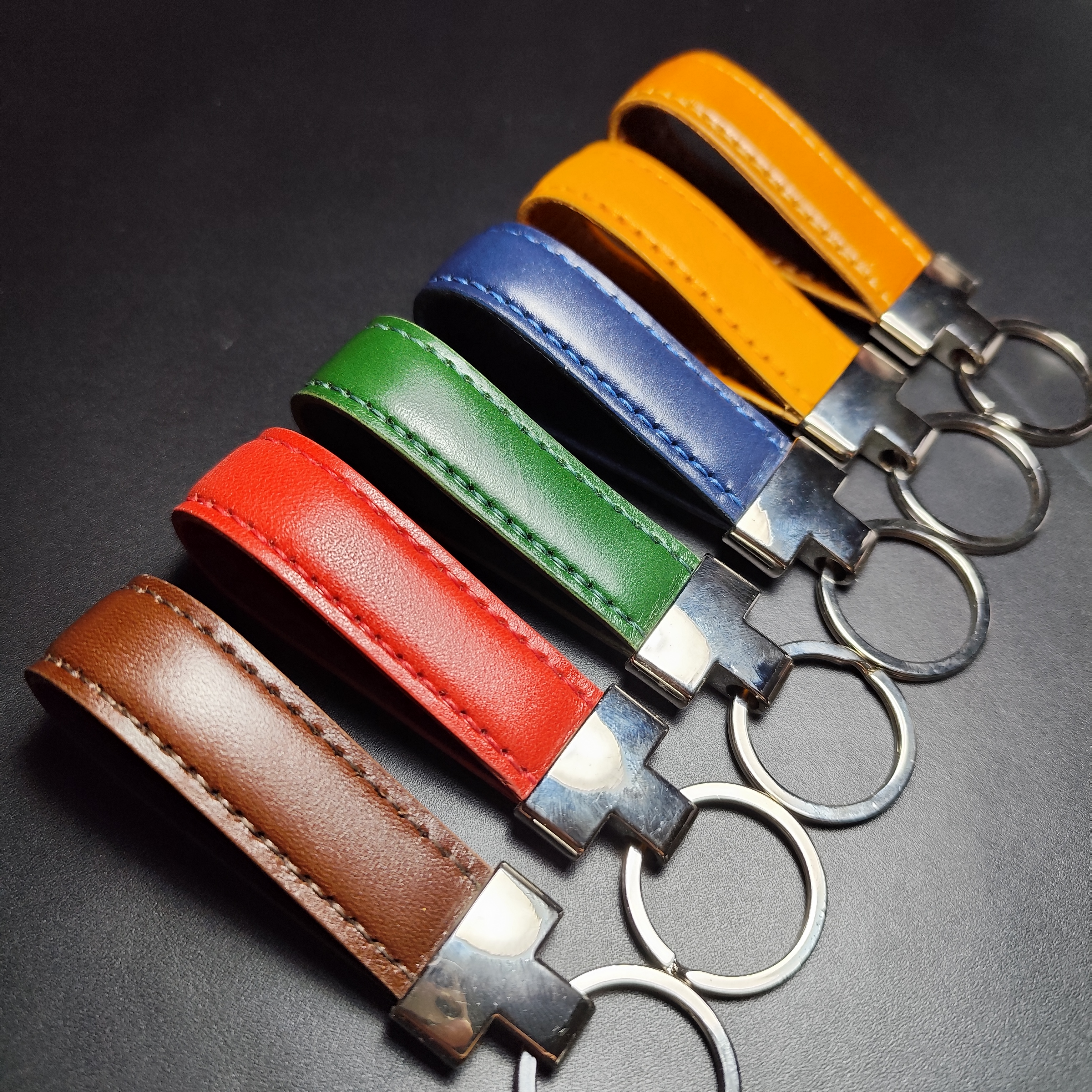 个性真皮钥匙扣挂件汽车摩托车电动车锁匙圈男女挂饰