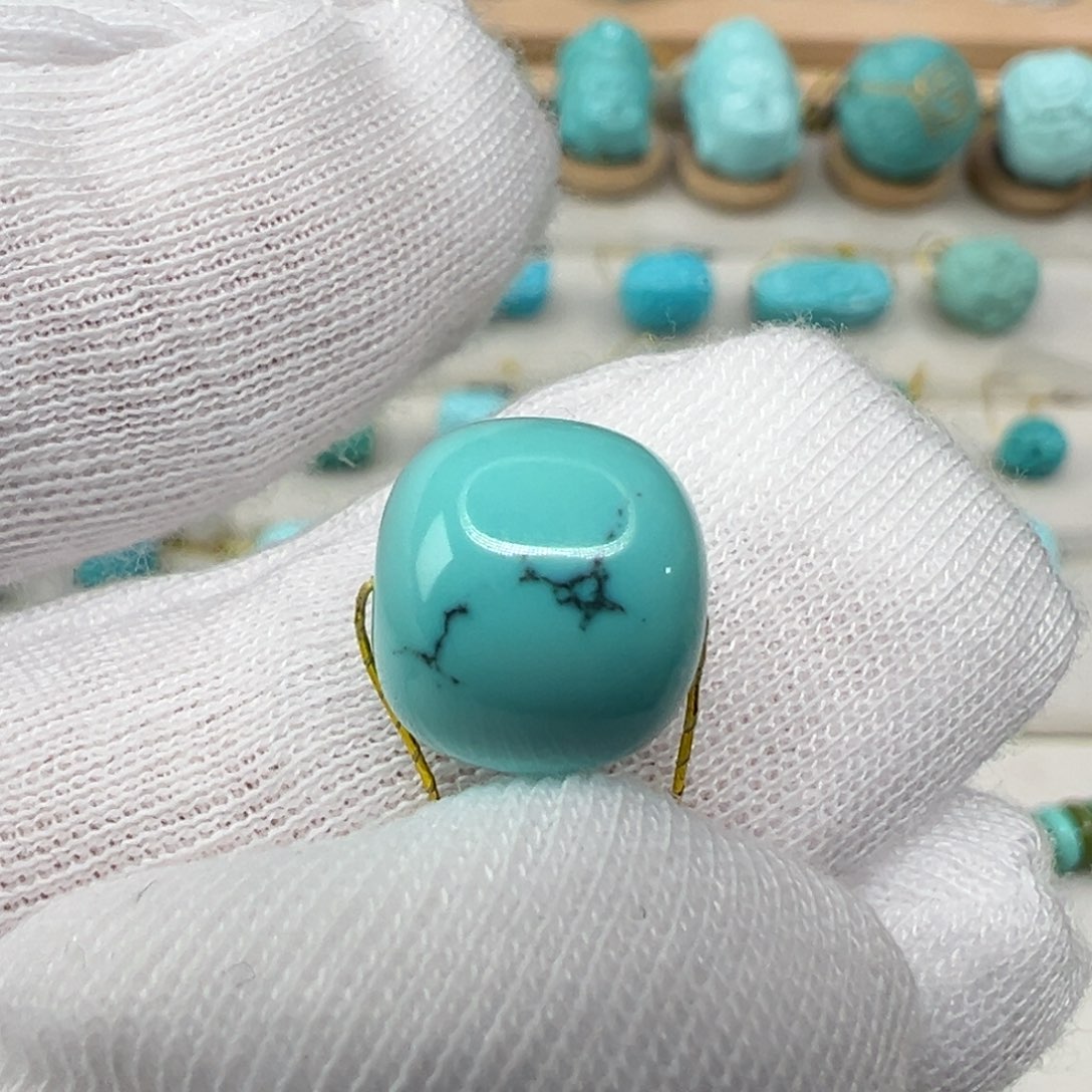 绿松石配饰未镶嵌